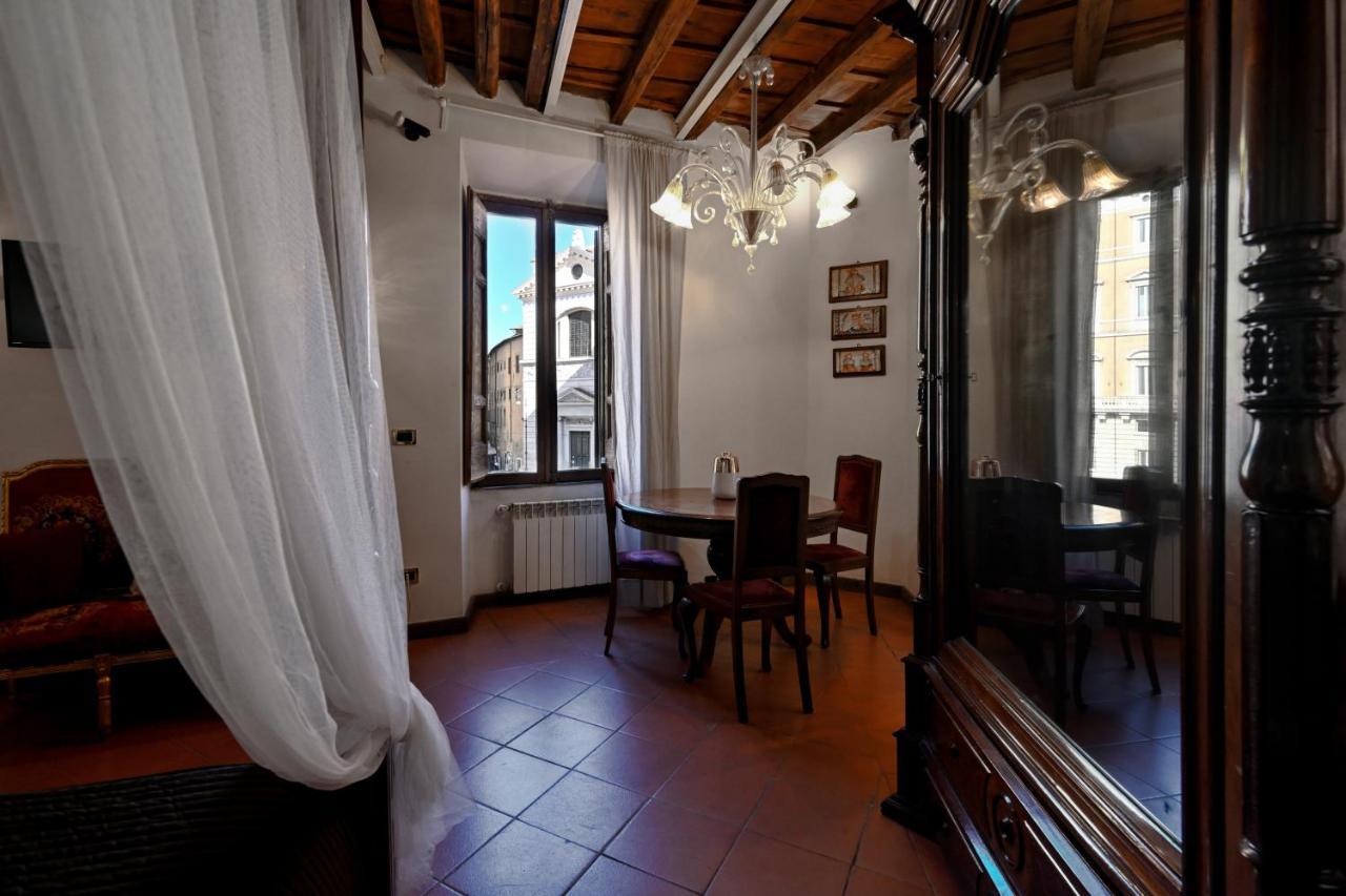 Residenze Romanae - Vicolo Dell'Aquila Bed & Breakfast Exterior photo