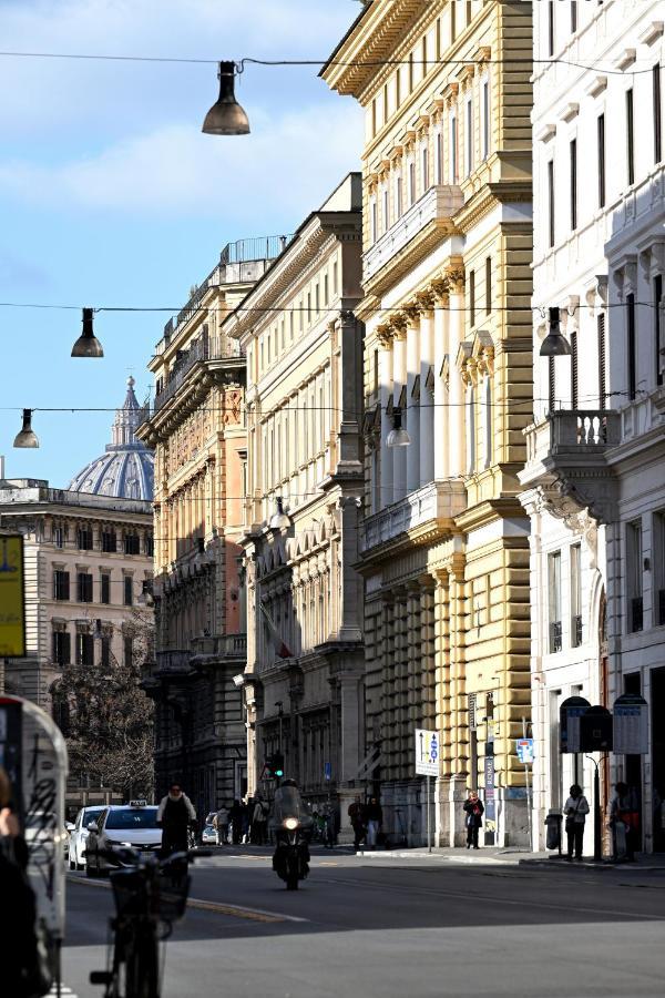 Residenze Romanae - Vicolo Dell'Aquila Bed & Breakfast Exterior photo