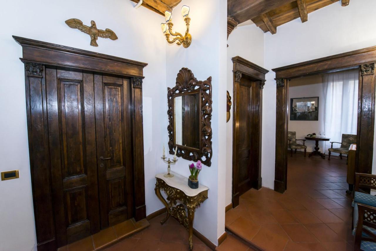 Residenze Romanae - Vicolo Dell'Aquila Bed & Breakfast Exterior photo