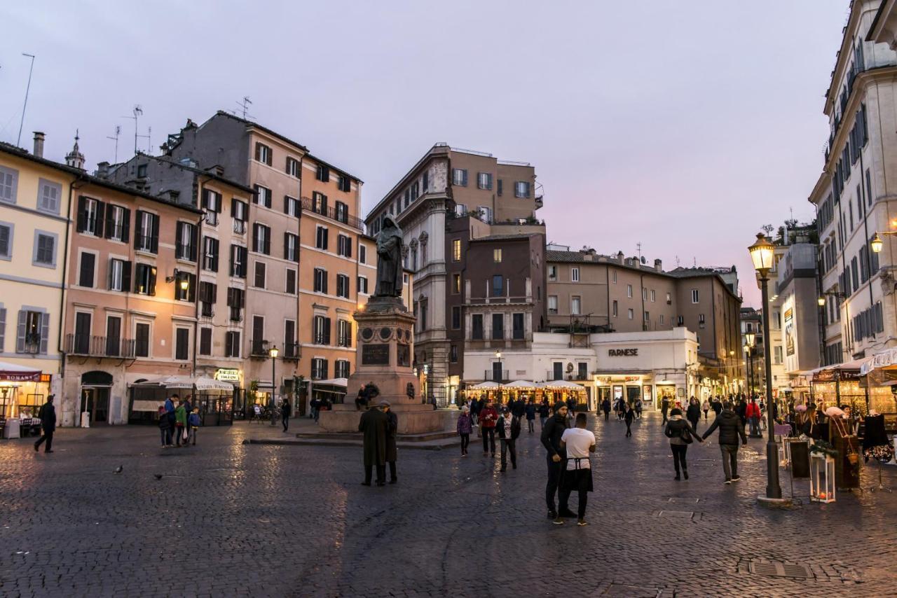 Residenze Romanae - Vicolo Dell'Aquila Bed & Breakfast Exterior photo