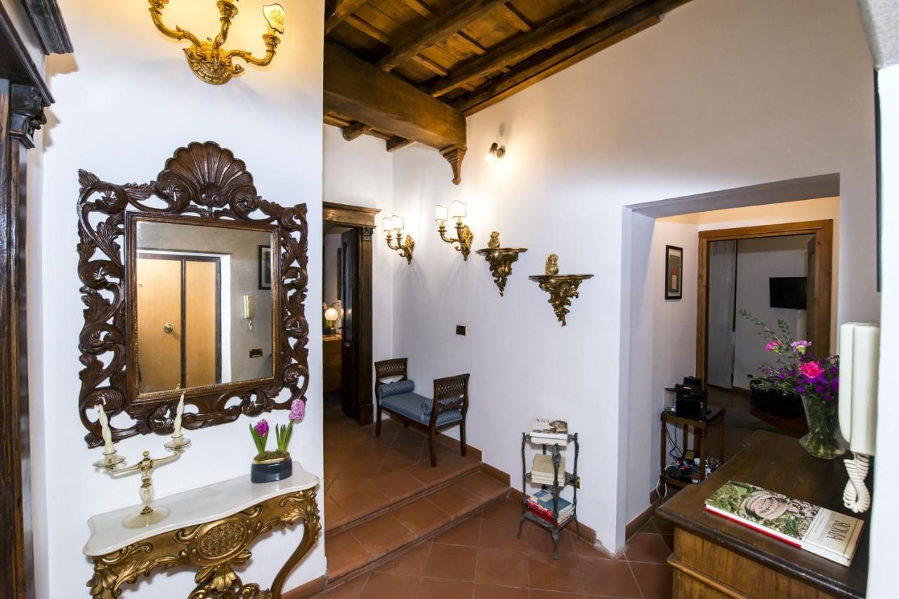 Residenze Romanae - Vicolo Dell'Aquila Bed & Breakfast Exterior photo